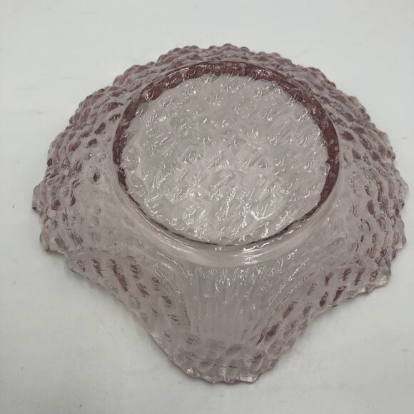 Pink Shell Shaped Appetizer Snack Bowls Set of 7 Scallop Edges 1 Big 6 Small - Picture 6 of 16